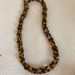 Chain link tortoise shell necklace